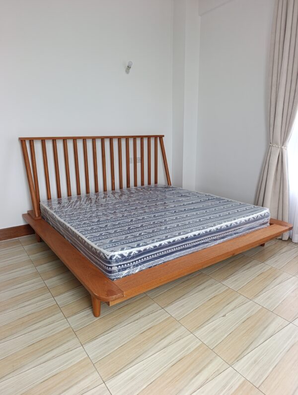 Nina Spindle Platform Bed